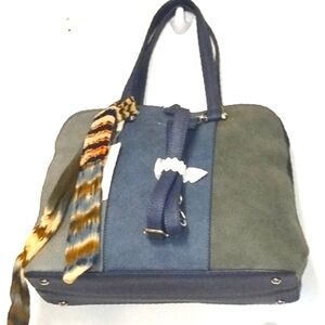 David Jones Paris grey and blue zipper closer tote bag